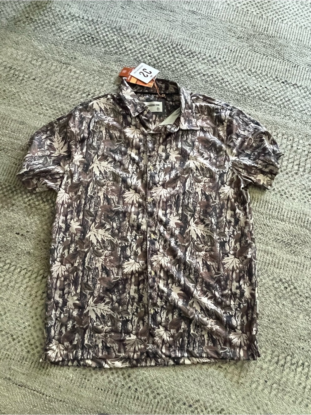 Sovereign Code Brown & Cream Leaf-Print Short Sleeve Button-Down Shirt